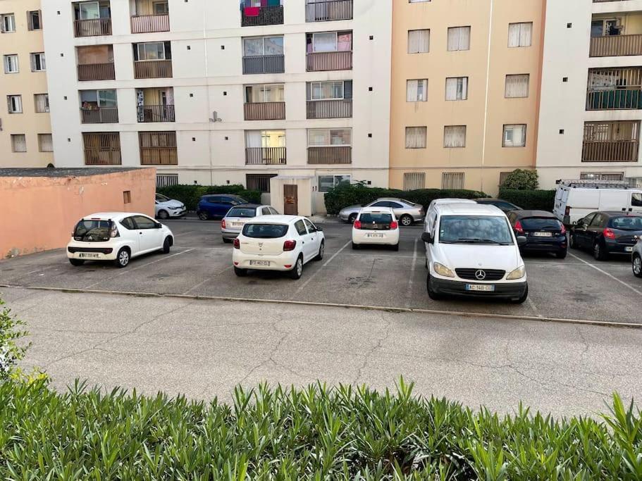 Jolie Charmant T3 Refait A Neuf A Marsiglia Esterno foto